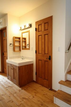 ～かわいい♪モザイクタイルの造作洗面台～