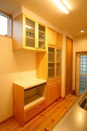 キッチン・食器棚